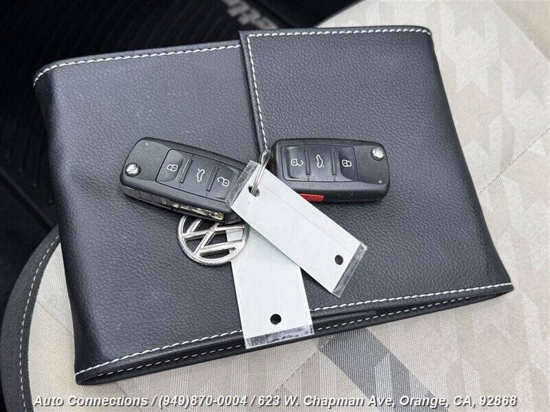 2018 Volkswagen Beetle Convertible 2.0T Coast