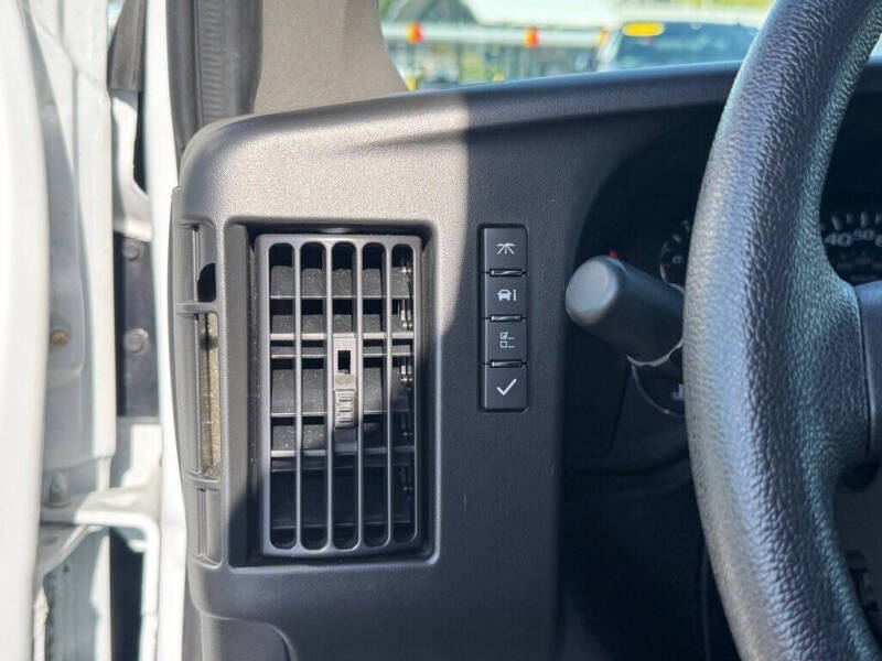 2023 GMC Savana 2500