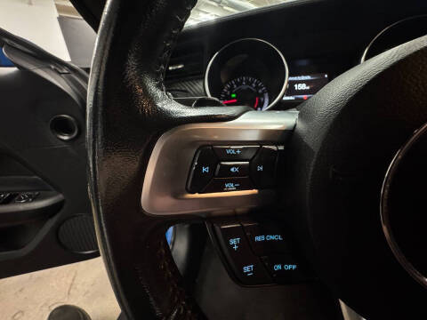 2020 Ford Mustang EcoBoost