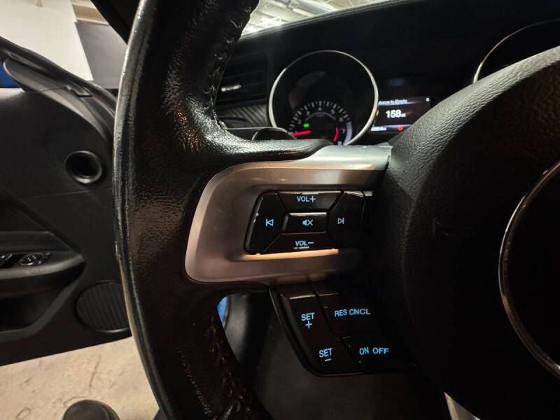 2020 Ford Mustang EcoBoost