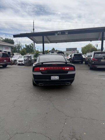 2014 Dodge Charger SE