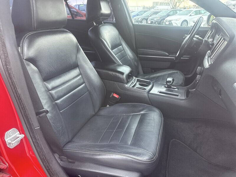 2013 Dodge Charger SXT Plus