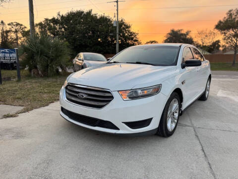 2015 Ford Taurus