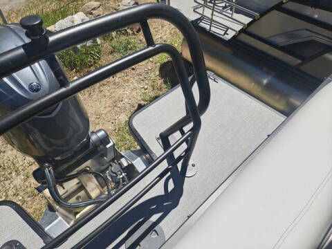 2025 Godfrey Sweetwater 2286 C 27 In. Packa