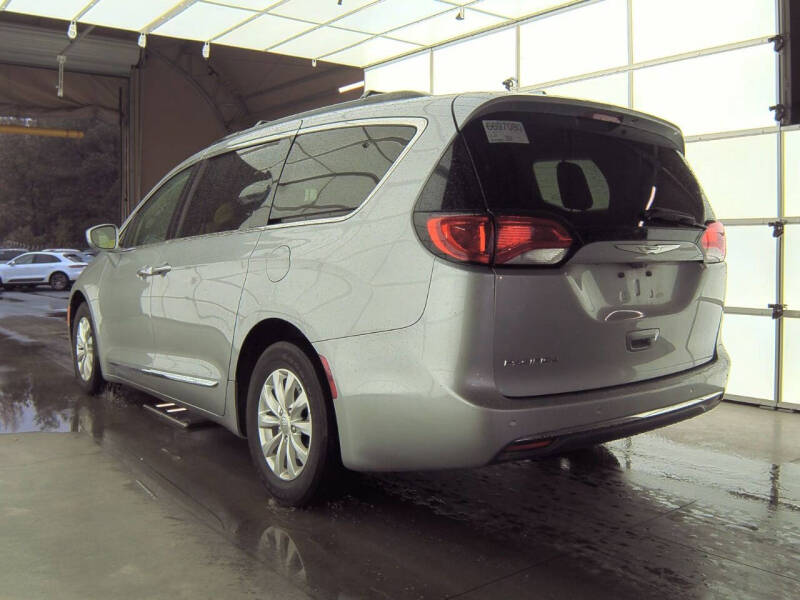 2017 Chrysler Pacifica Touring Plus