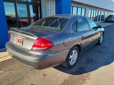 2004 Ford Taurus SES