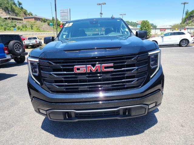 Used 2023 GMC Sierra 1500 Elevation with VIN 3GTPUCEK3PG105541 for sale in Hazard, KY