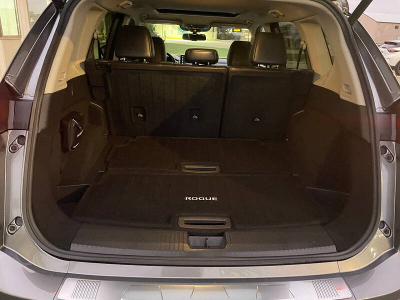 2025 Nissan Rogue SL