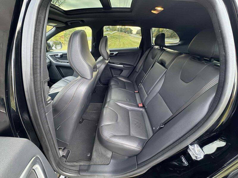 2015 Volvo XC60 T5 Drive-E Premier