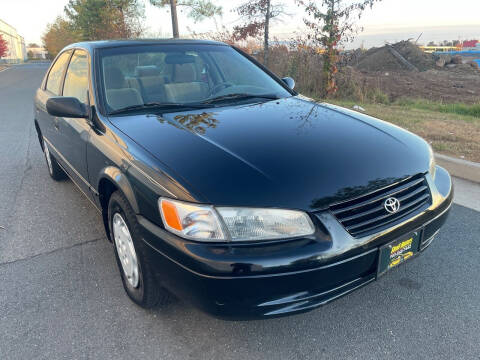 1998 Toyota Camry for sale at Shell Motors in Chantilly VA