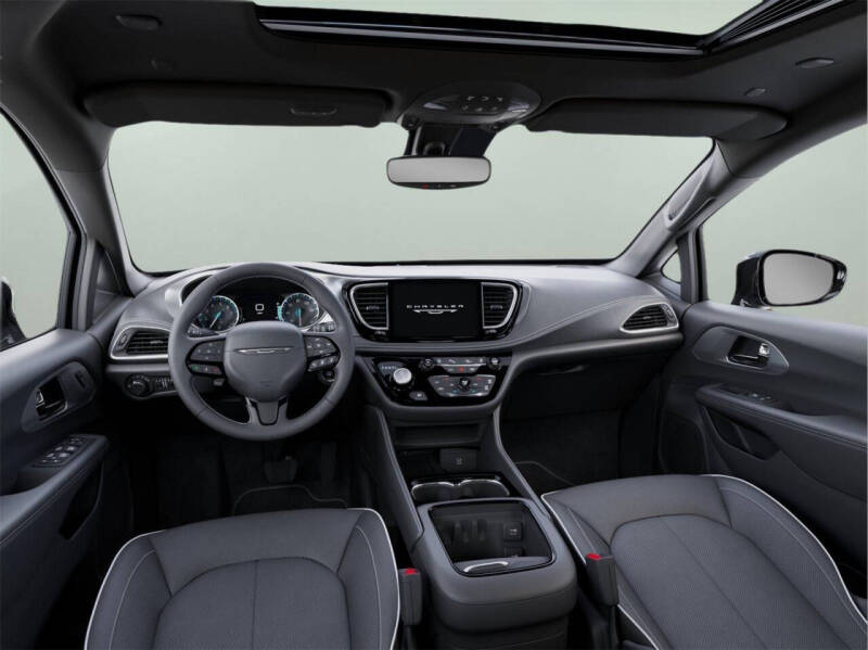 2027 Chrysler Pacifica Limited