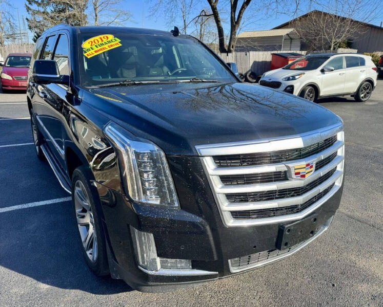 2019 Cadillac Escalade Luxury
