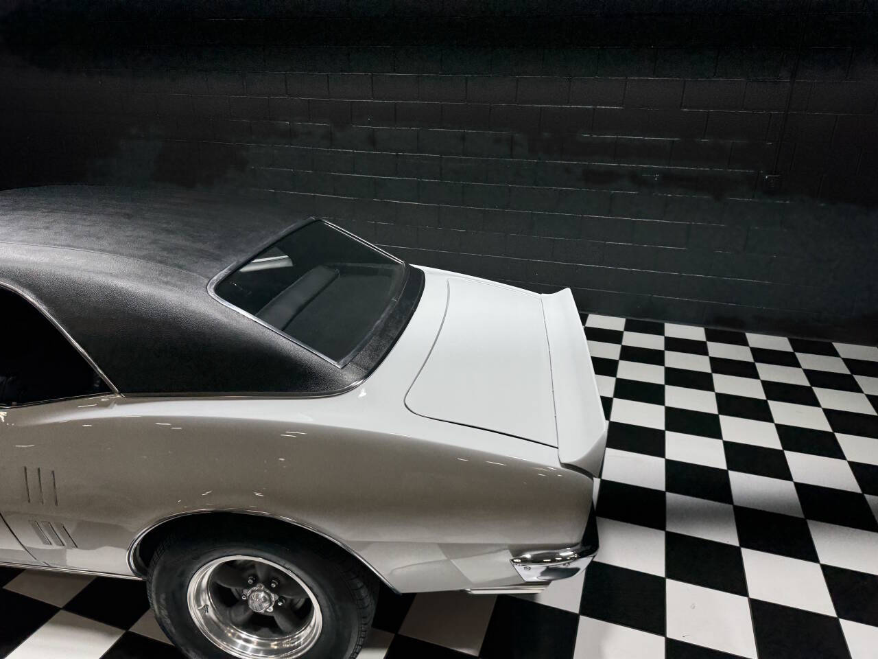 1967 Pontiac Firebird 35