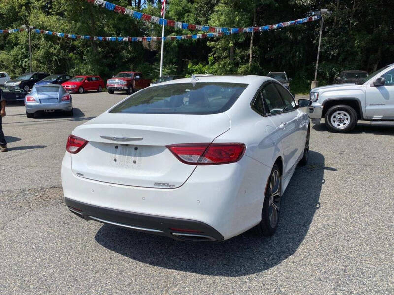 2015 Chrysler 200 C