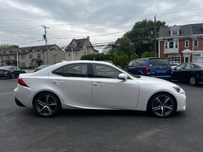 2017 Lexus IS 300