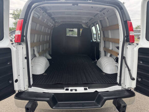 2024 Chevrolet Express 2500