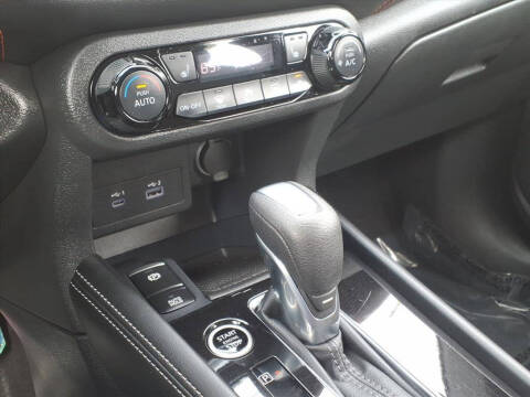 2024 Nissan Kicks SR