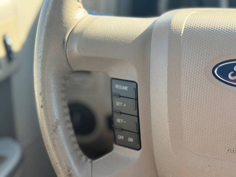 2009 Ford Escape XLT