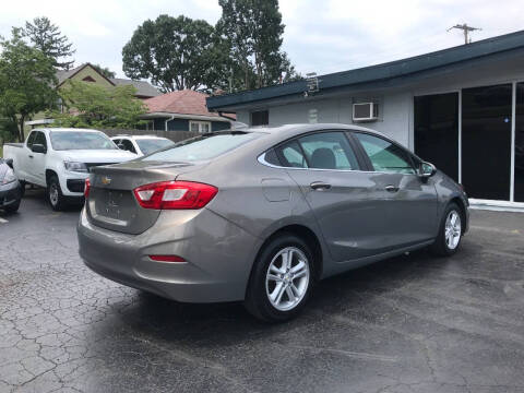 2017 Chevrolet Cruze LT Auto