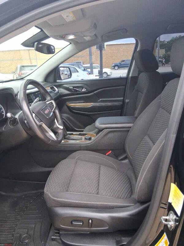 2018 GMC Acadia SLE-2