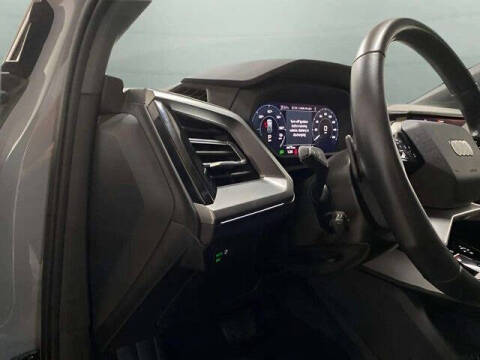 2024 Audi Q4 e-tron quattro Premium 55