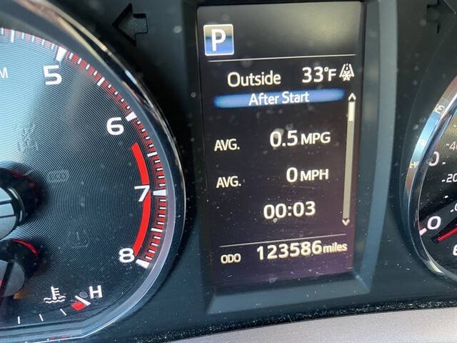 2017 Toyota RAV4 SE