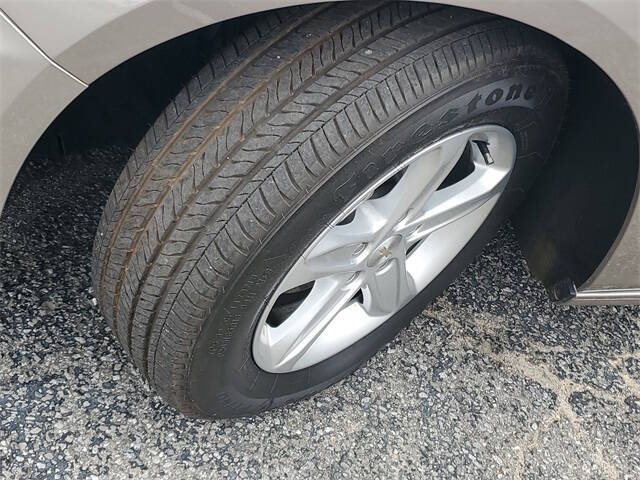 2025 Chevrolet Malibu LS