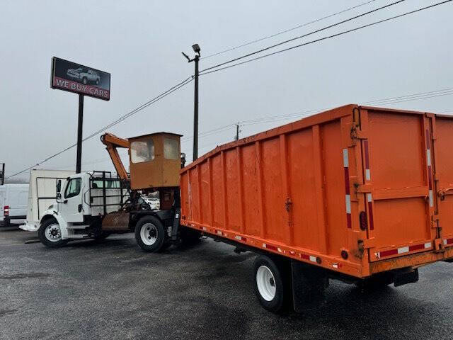 2007 Freightliner M2 106