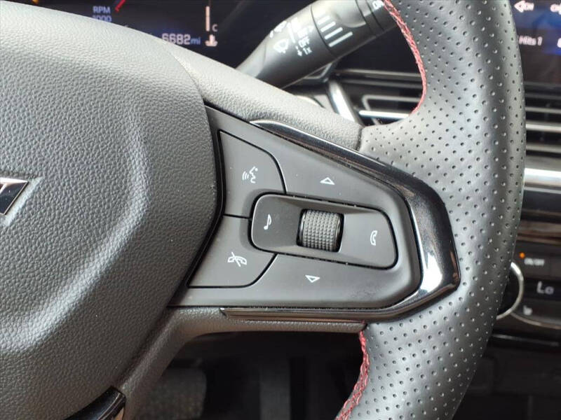 2025 Chevrolet Trax RS