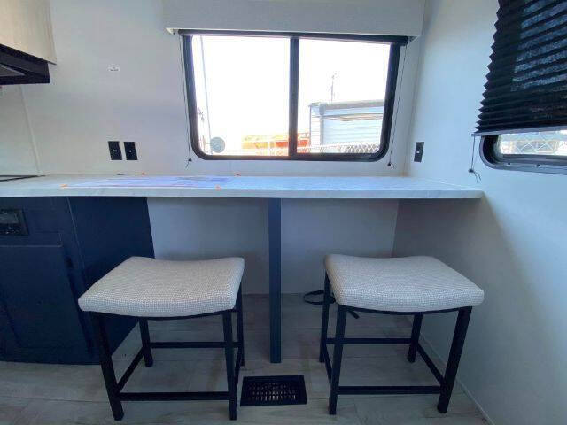 2024 Prime Time RV Avenger