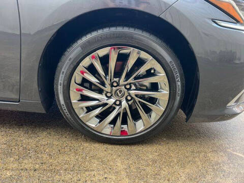 2024 Lexus ES 350 Luxury