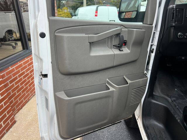 2021 Chevrolet Express 2500