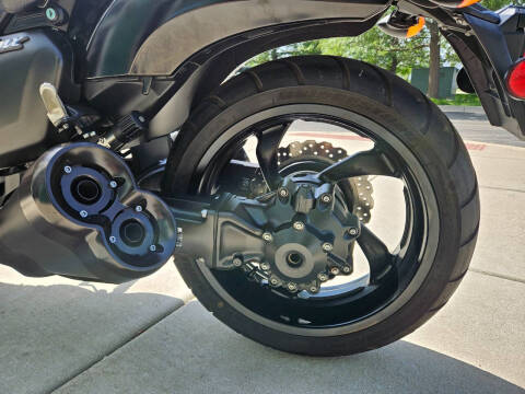 2019 Yamaha VMAX Matte Raven Black