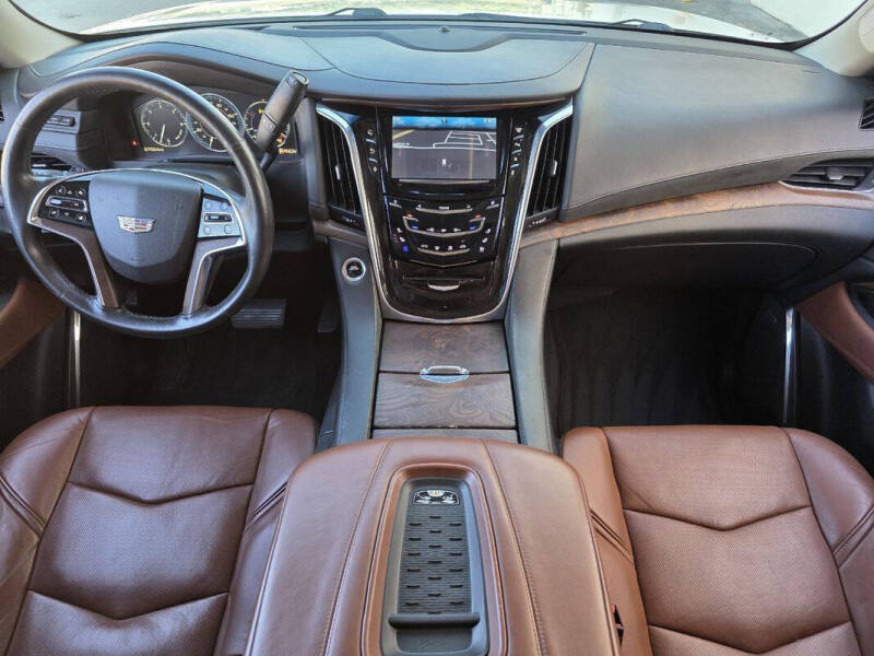 2015 Cadillac Escalade ESV Luxury