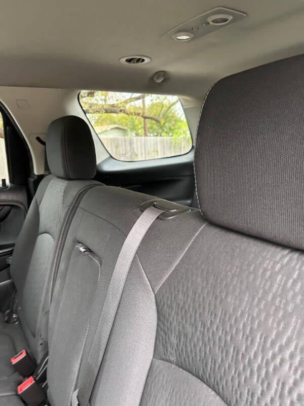 2016 GMC Acadia SLE-1