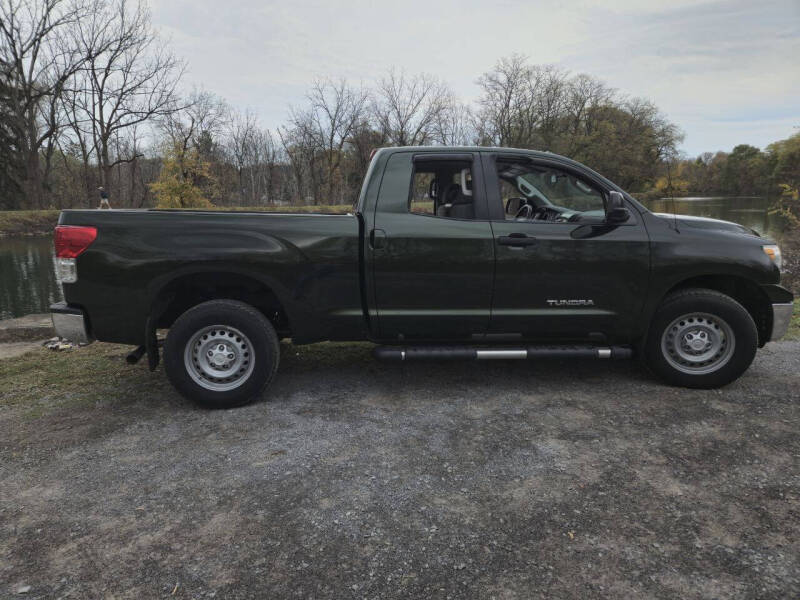 2011 Toyota Tundra Tundra Grade photo 11