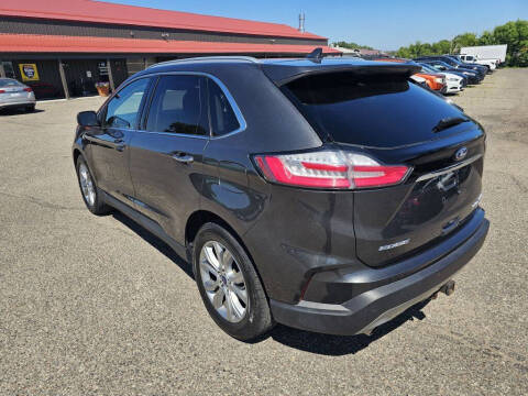 2019 Ford Edge Titanium