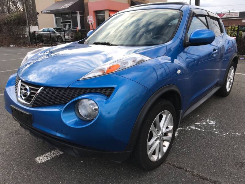2011 Nissan JUKE for sale at MAGIC AUTO SALES in Little Ferry NJ