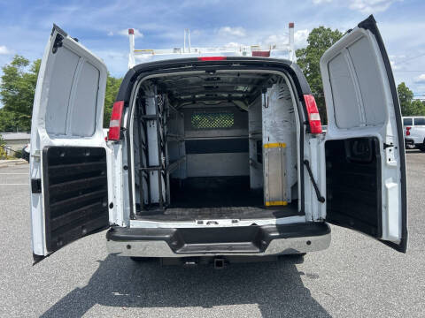 2017 Chevrolet Express 2500