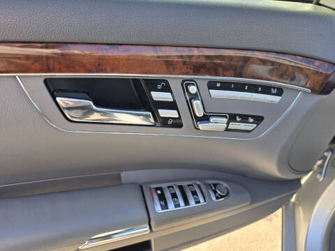 2007 Mercedes-Benz S-Class S 550