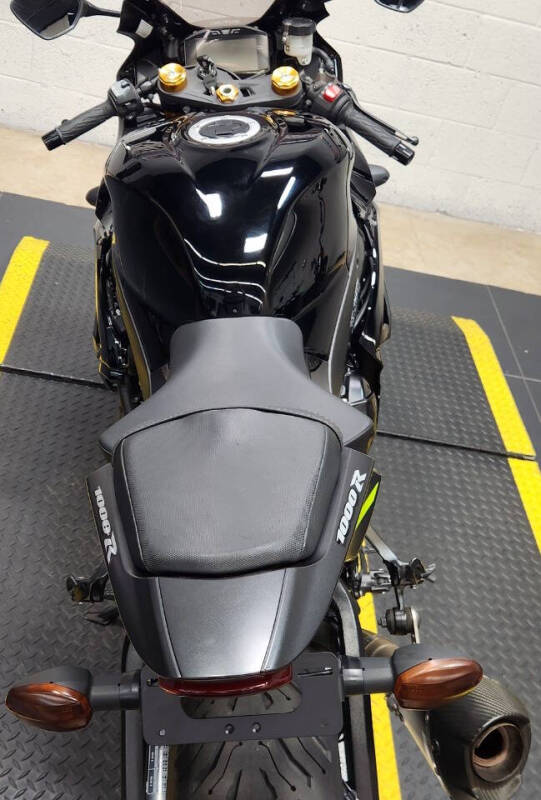 2023 Suzuki GSX-R1000R