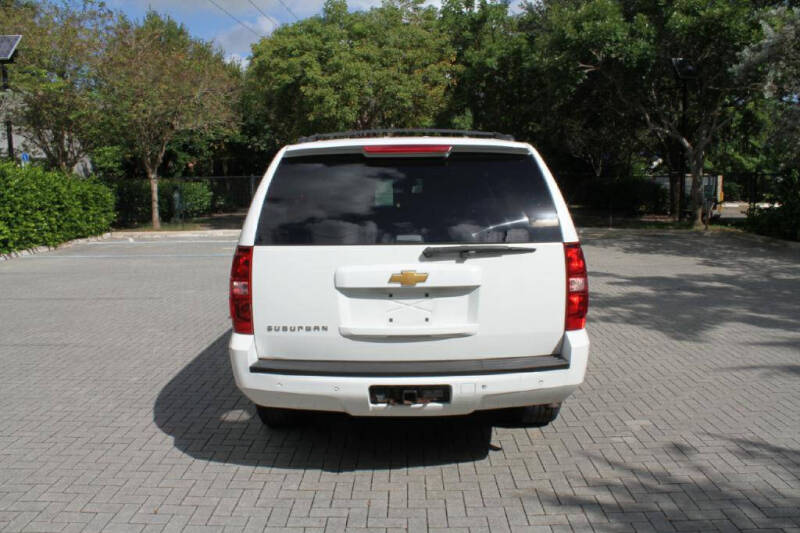 2013 Chevrolet Suburban LT