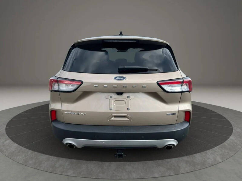 2020 Ford Escape Hybrid Titanium