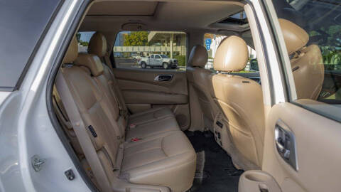 2020 Nissan Pathfinder Platinum