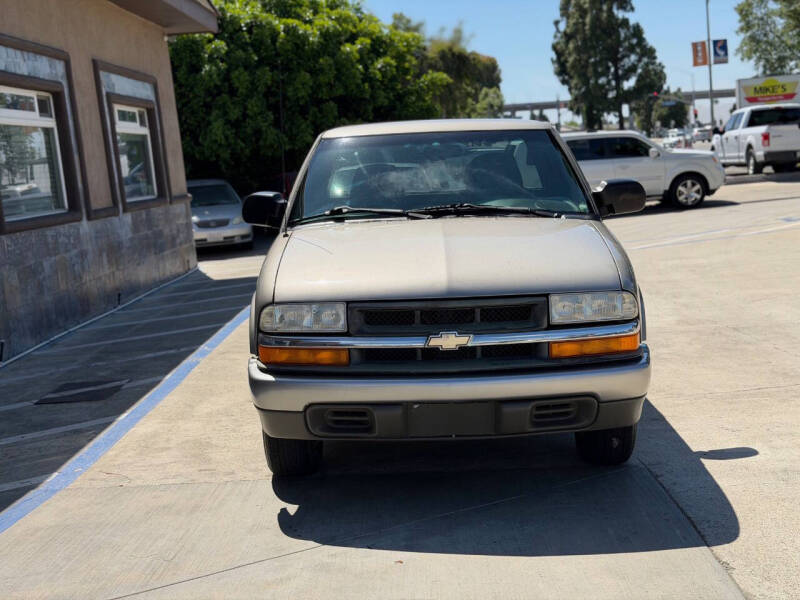 2000 Chevrolet S-10 LS