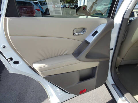 2010 Nissan Murano LE