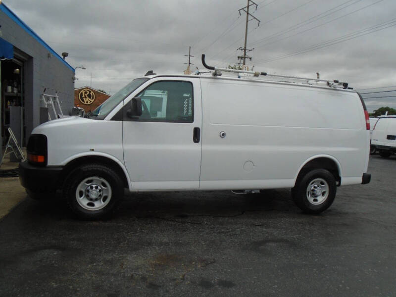 2017 Chevrolet Express 2500