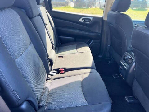 2019 Nissan Pathfinder S