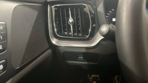 2023 Volvo S60 B5 Core Dark Theme