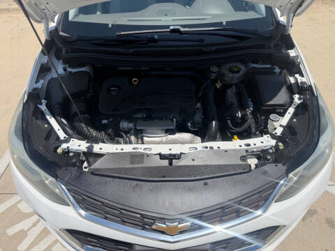 2017 Chevrolet Cruze LT Auto